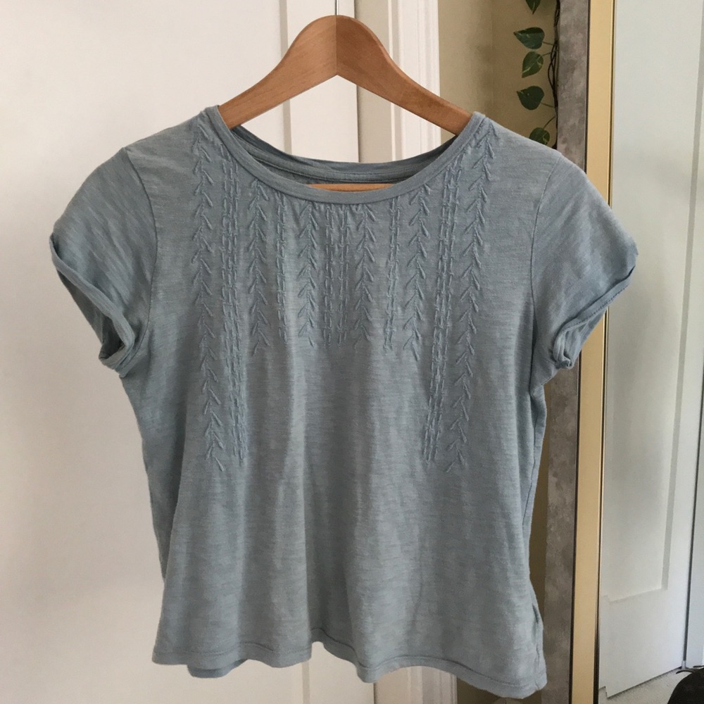 Detailed Textured Grey/Blue Tee Shirt